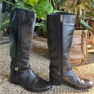 Classic Tory Burch Brita Black Leather Gold Logo Riding Equestrian Boots 8.5